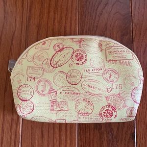 Makeup bag